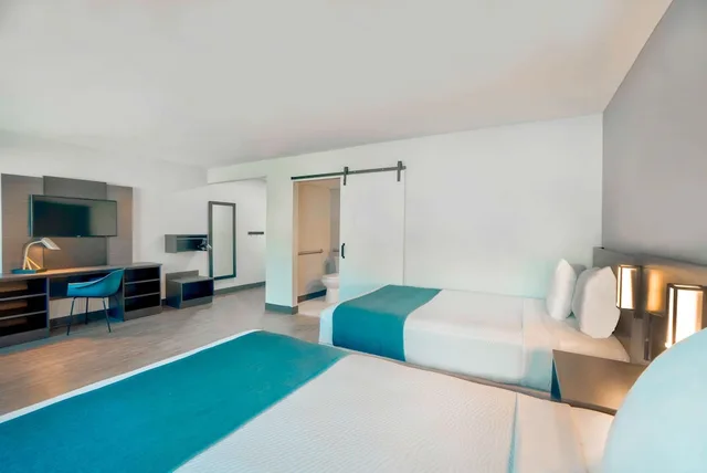 غرفة بريميوم بسريرين كوين لذوي الإعاقة، Motel6 Fort Lauderdale, FL 3/5