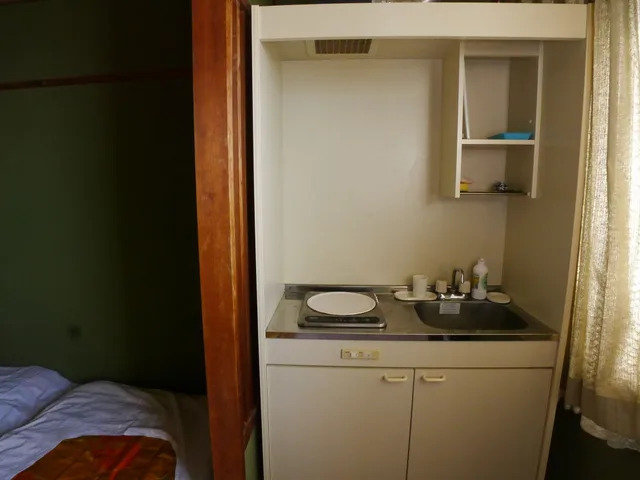 غرفة يابانية بفرشتي فوتون بأرضية تاتامي، New Makomo Hotel 2/2
