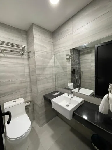 Deluxe, Triple, Citi Plaza Hotel & Suites 2/2