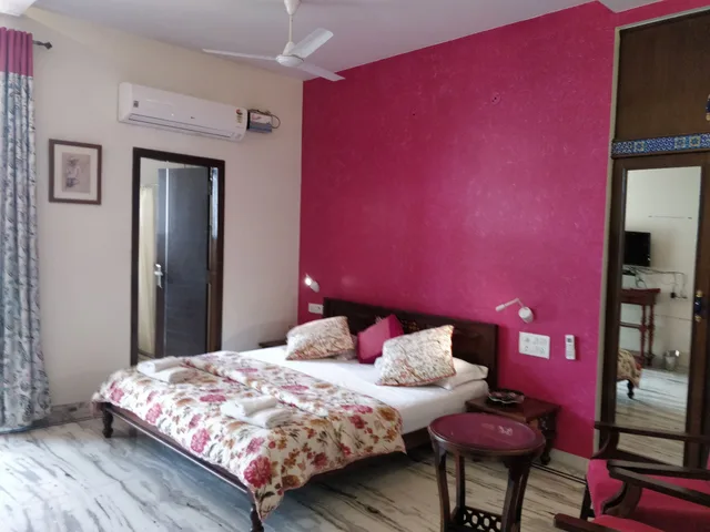 Super, Deluxe, King Bed, All Seasons Homestay 7/10