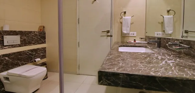 غرفة ديلوكس بسرير كوين، SAPNA CLARKS INN 9/9