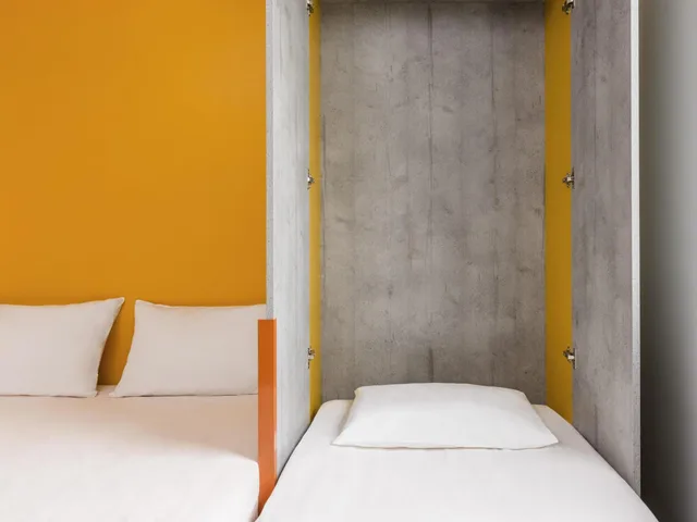 غرفة عائلية بسرير مزدوج وسريرين منفصلين، Ibis Budget Strasbourg La Vigie 2/3