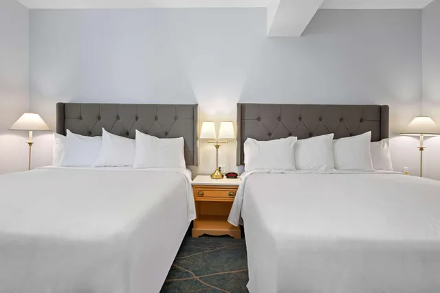 جناح بسريرين كينج، Crown Columbia Hotel Bw Premier Collection 1/2