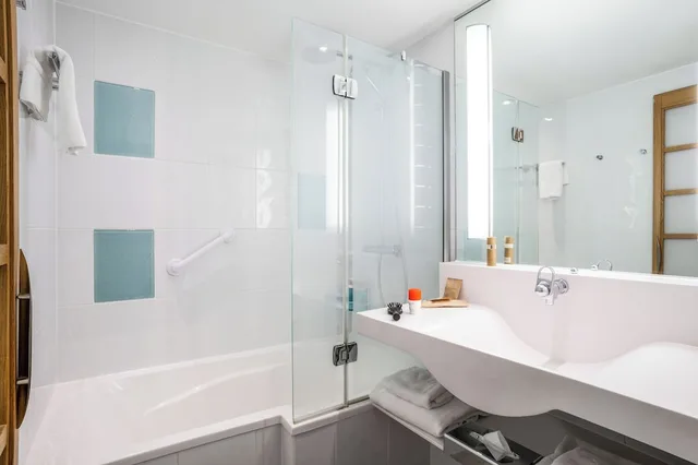 غرفة كلاسيكية عائلية بسرير مزدوج مع أريكة، Novotel Glasgow Centre 6/10