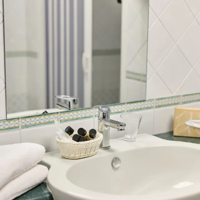 غرفة ديلوكس رباعية، Hotel Don Felipe 4/4