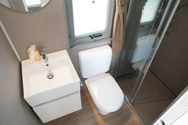 Mobile Home, Premium, 1 Double and 4 Single Beds، Vacanze Camping Boutique 7/8