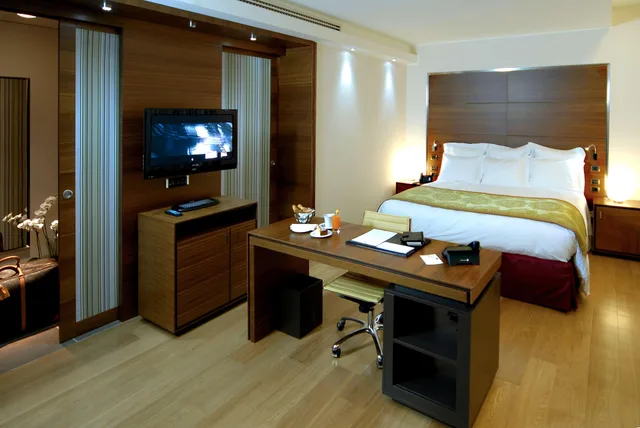 Junior Suite, King Bed, Sofa, Living Area, Jetted Tub, Bathtub, Best Western Premier Bhr Treviso Hotel 2/4