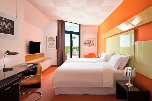 جناح كلاسيكي بسرير كينج بشرفة بغرفة نوم واحدة، Four Points By Sheraton Catania Hotel And Conference Center 3/8