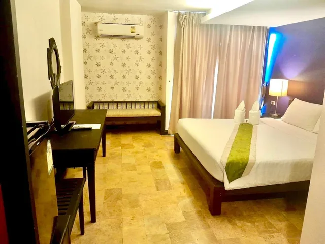 Superior, Twin Beds, All Together Suite 2/4