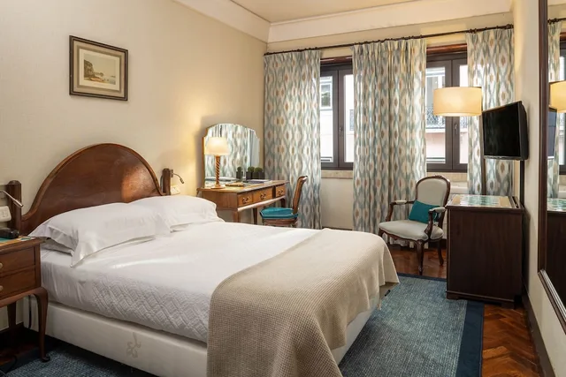 Petite, Twin Beds، Hotel Lisboa Plaza - Avenida, a Lisbon Heritage Collection 4/9