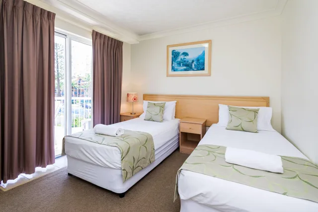 2 Bedrooms, Apartment, Garden View, The Ritz Resort 3/5
