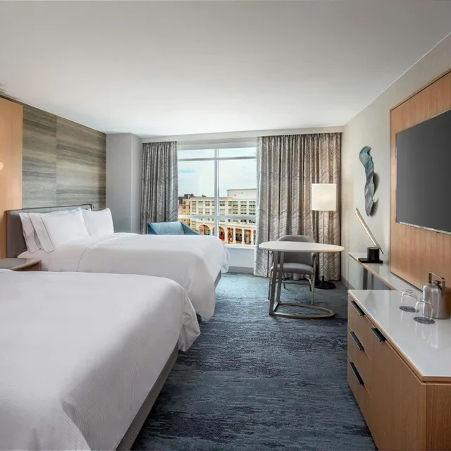 Guest Room, Standard, 2 Double Beds, The Westin Annapolis 2/10
