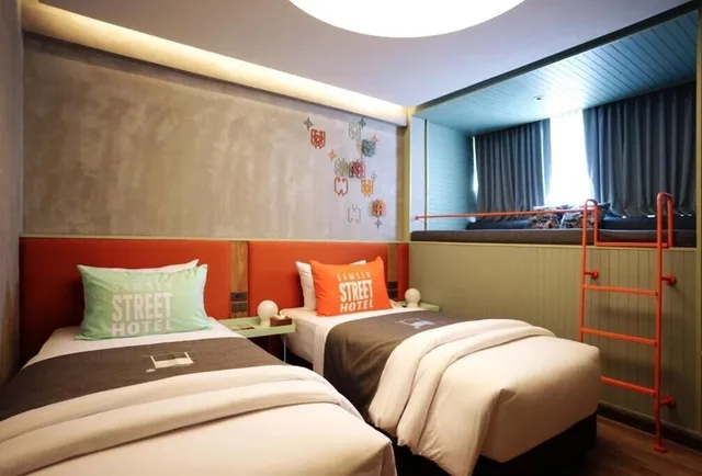 Superior Twin Roon، Samsen Street Hotel 1/10