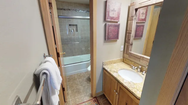 1 Bedroom, Condo, Gold, Vail Residences at Cascade Village 2/2