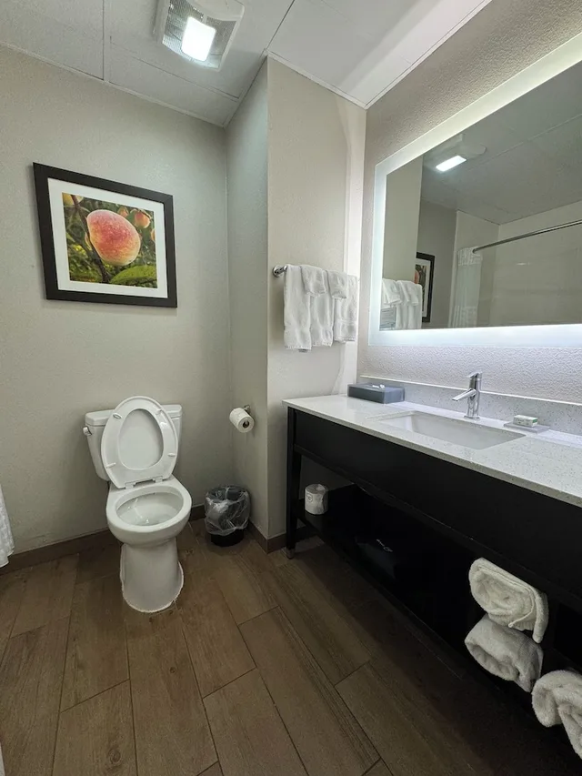 غرفة بسريرين كوين، La Quinta Inn And Suites by Wyndham Milledgeville 5/5