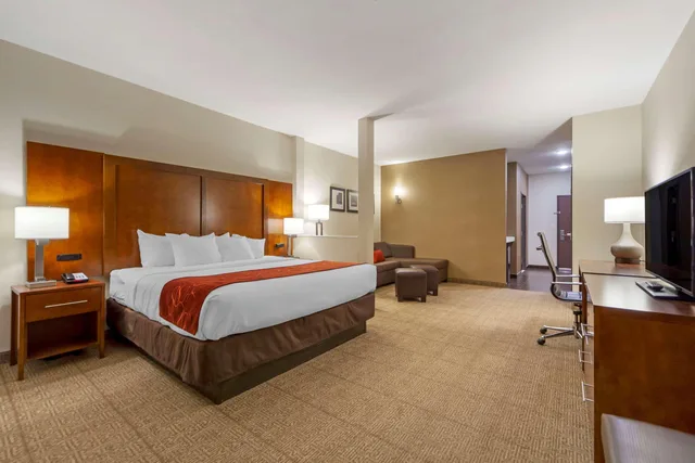 جناح بسرير كينج لذوي الإعاقة، Comfort Suites La Vista - Omaha 3/5