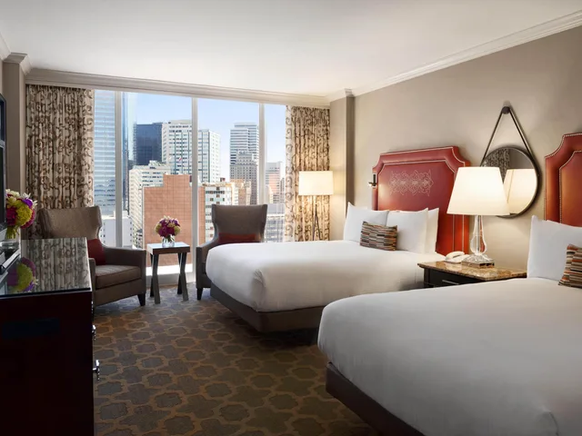 غرفة بسريرين مزدوجين، Fairmont Dallas 2/4