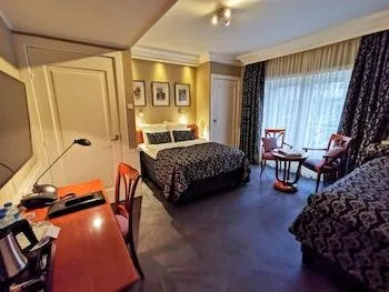 غرفة تنفيذية ثلاثية، Apollofirst Boutique Hotel 1/2
