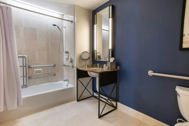 غرفة بسريرين كوين، Magnolia Hotel Houston 5/5