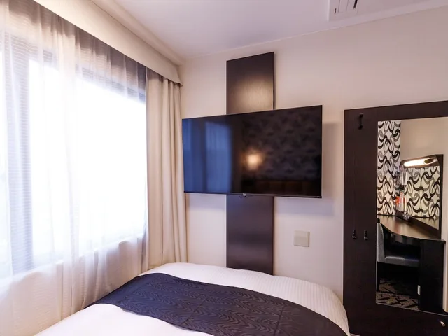 غرفة قياسية بغرفة نوم واحدة مفردة بسرير مزدوج للمدخنين، APA Hotel Toyama 3/5