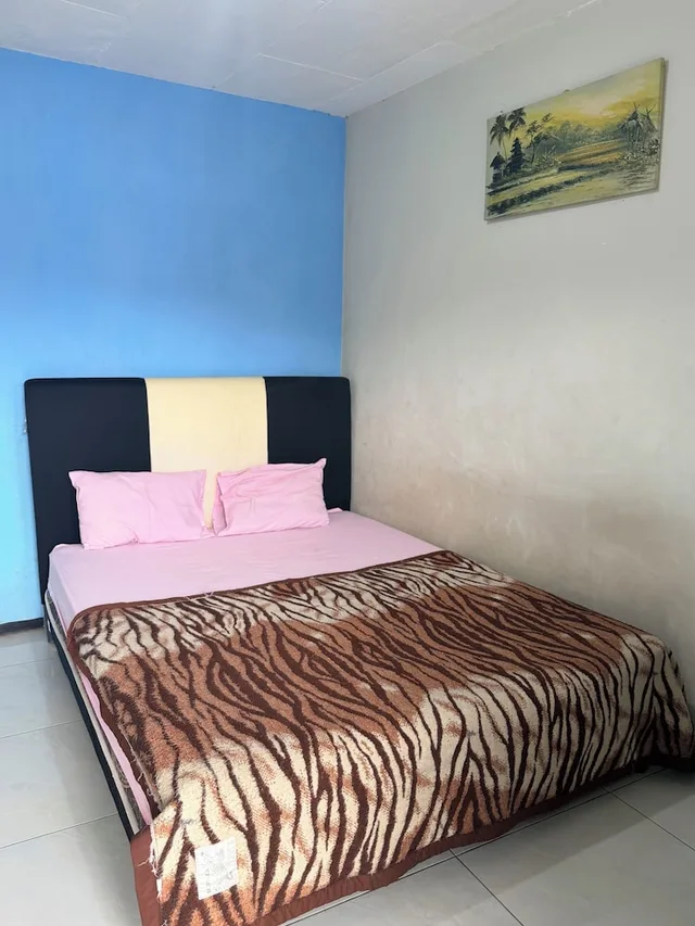 Standard, Double Bed, Hotel Nirwana Batu 1/4