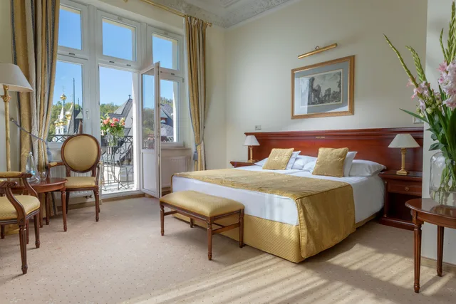 غرفة سوبيريور بشرفة، Savoy Westend Hotel 1/1