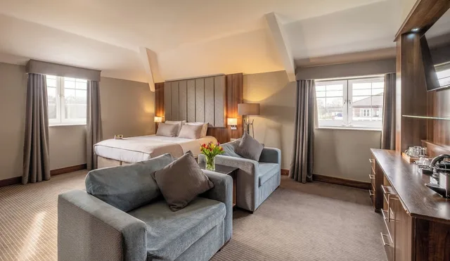 غرفة ديلوكس بسرير كينج مع أريكة، Formby Hall Golf Resort & Spa 2/5