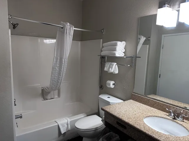 غرفة بسريرين كوين، Baymont By Wyndham Colorado Springs 4/6