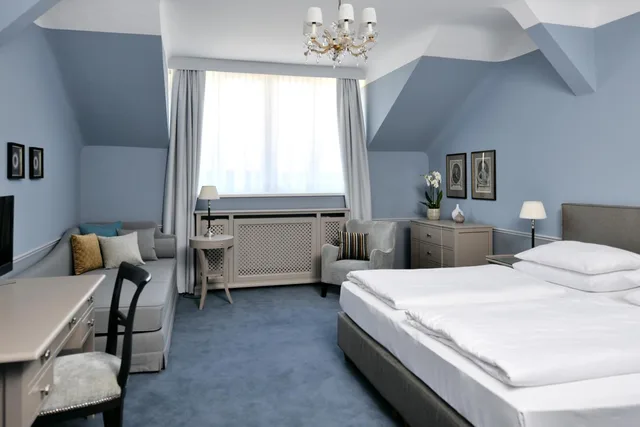 غرفة ثلاثية، Hotel Karntnerhof 2/4