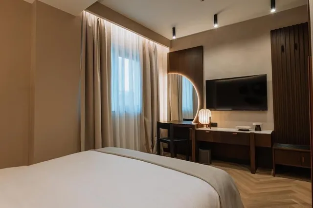 غرفة كلاسيكية بسرير كينج، Trianon 10/10