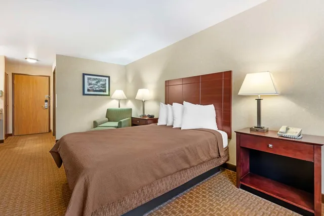غرفة بسرير كوين لذوي الإعاقة، Best Western Wittenberg Inn 1/4