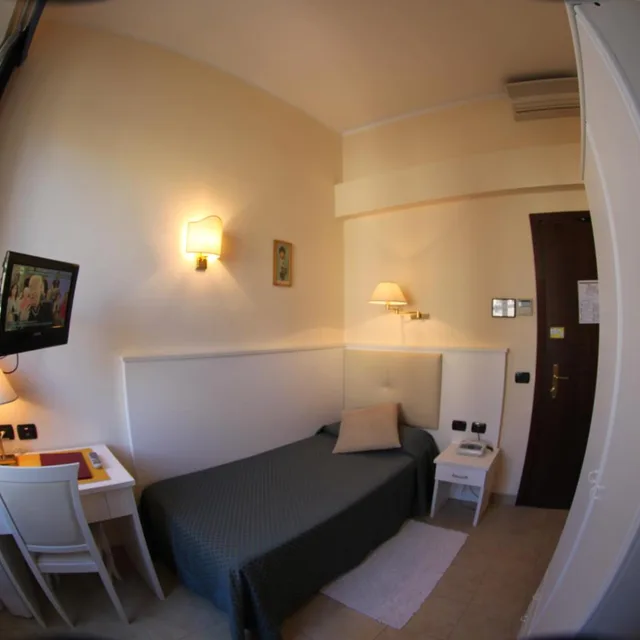 غرفة مفردة، Hotel Stella 3/10