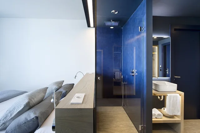 غرفة بسرير كينج بإطلالة على البحر، Donna Hotel Boutique 3/4
