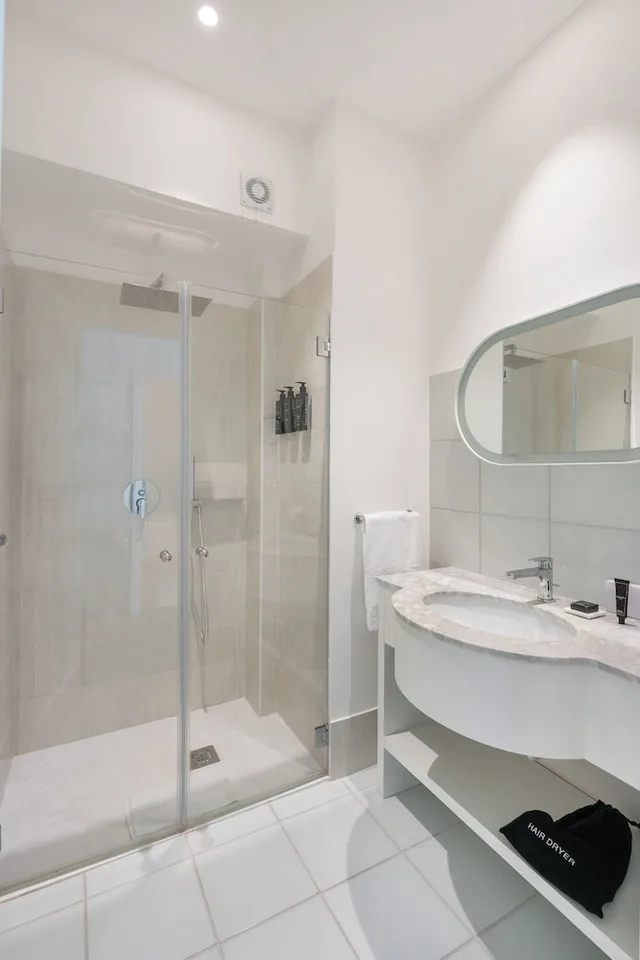 Aphrodite, Junior Suite, King and Twin Beds، Hotel Apollon Club 3/3