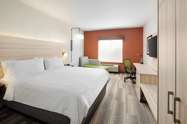 غرفة قياسية بسرير كينج، Holiday Inn Express Hotel Suites Salem 2/3