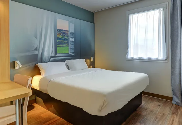 غرفة قياسية بسرير مزدوج، B&B Hotel Le Creusot Montchanin 1/4