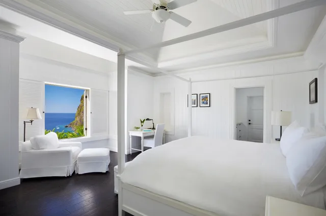1 Bedroom, Beach, Residence, King Bed, Sugar Beach A Viceroy Resort 1/3