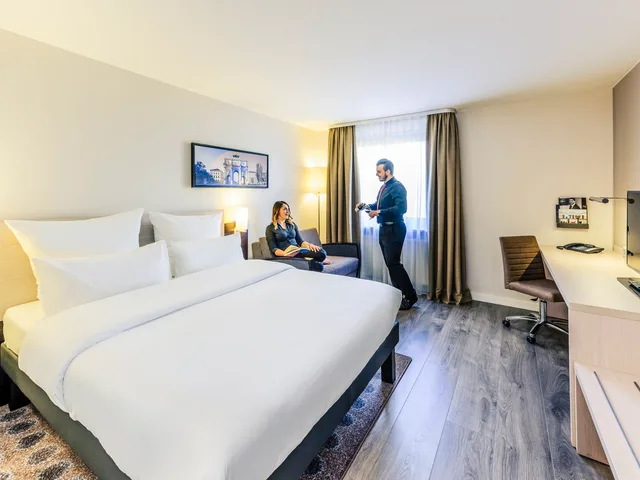 غرفة بسرير كوين، Mercure Hotel Muenchen Sued Messe 1/2