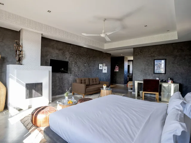 جناح جونيور بسرير كوين، Fellah Hotel 2/3