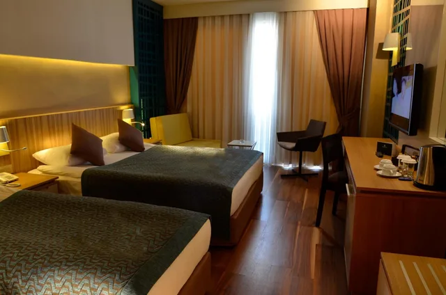 Standard, Double or Twin Bed, Side Sea View، Sherwood Dreams Resort 1/3