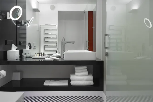 غرفة بسرير كينج، RENAISSANCE WARSAW AIRPORT HOTEL 8/9