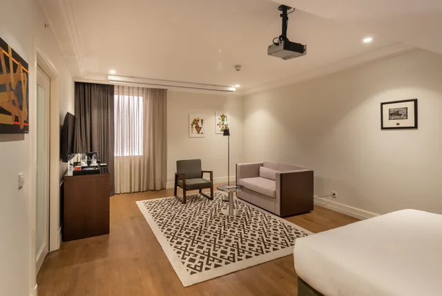 Classic, Double or Twin Bed, The Stay Boulevard Nisantasi 2/4