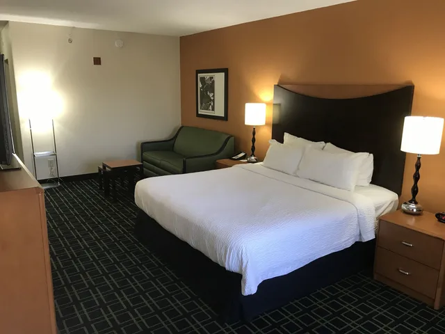 غرفة قياسية بسرير كينج، Best Western Louisville South / Shepherdsville 2/6