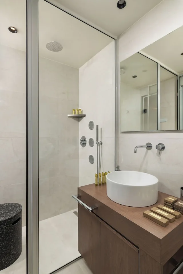 Deluxe, Queen Bed, Outdoor Jetted Tub، Elia Agia Marina Resort 1/1