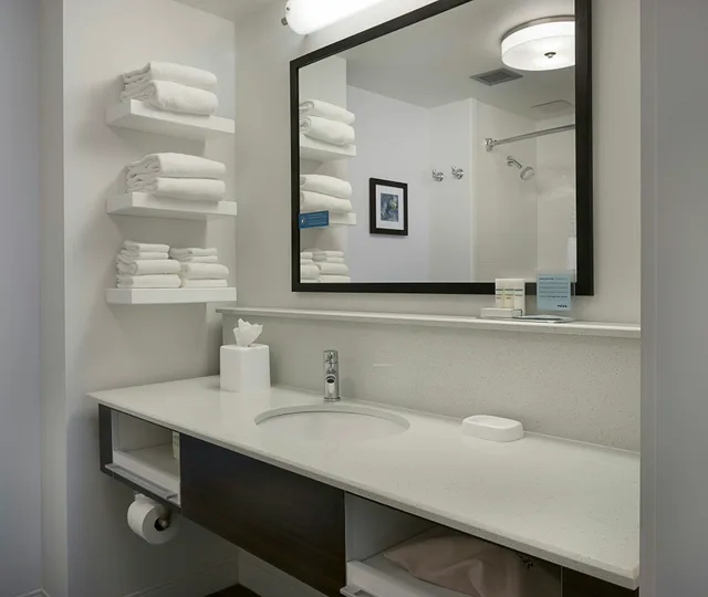 غرفة بسريرين كوين، Hampton Inn Suites Charlotte Pineville 2/2