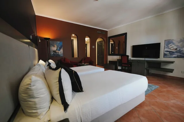 Standard, King Bed, Pool View, M Hotels at Porto Marina 6/8