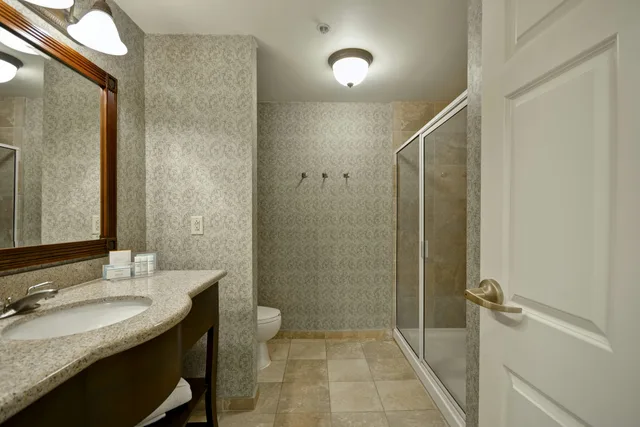 غرفة بسرير كينج، Hampton Inn and Suites Savannah Historic District 6/6