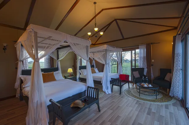 Executive, Twin Beds, Serengeti Sametu Camp by Karibu Camps & Lodges 2/2
