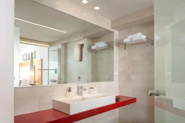 2 Bedrooms, Grand, Deluxe, Suite, Beach Front، High Beach Resort & Spa 7/9