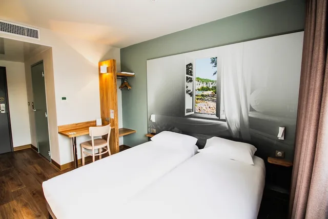غرفة بسريرين منفصلين، B And B Hotel Montelimar Sud 2/4